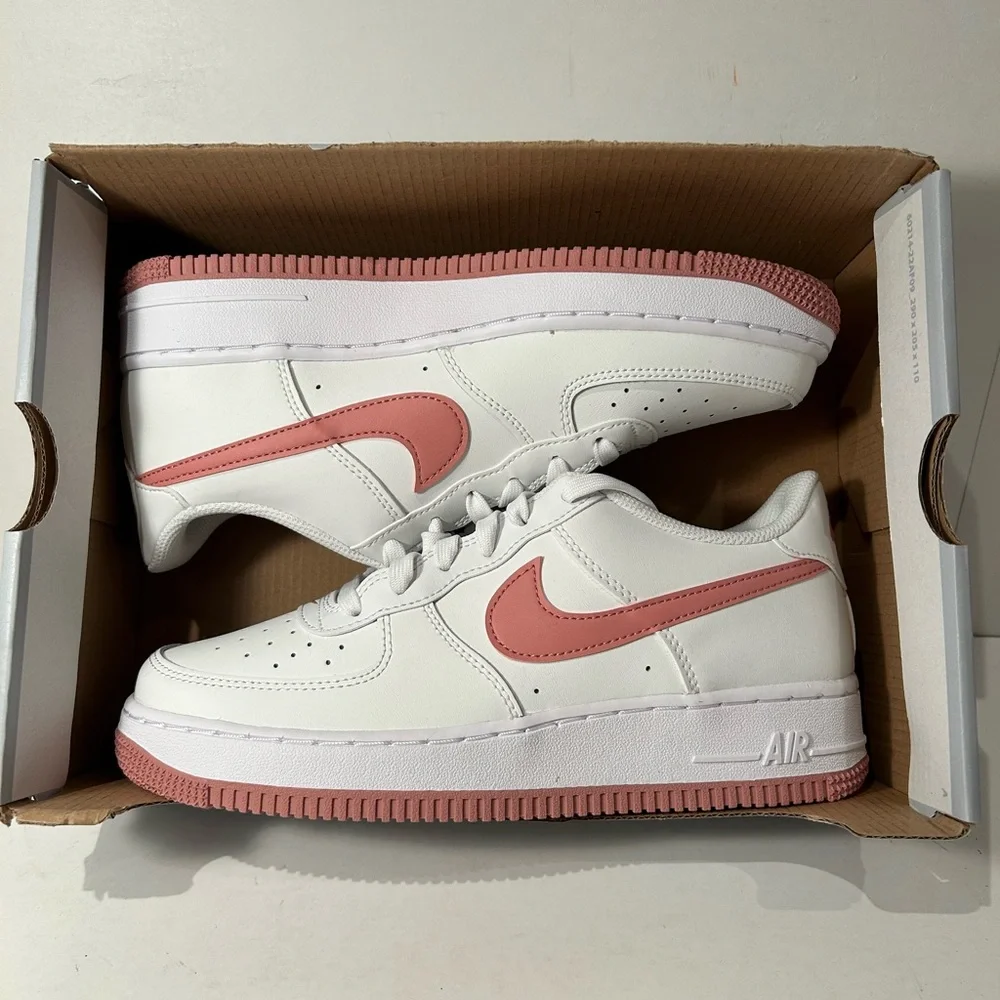 Air Force 1 Low Stardust - Picture 1 of 4